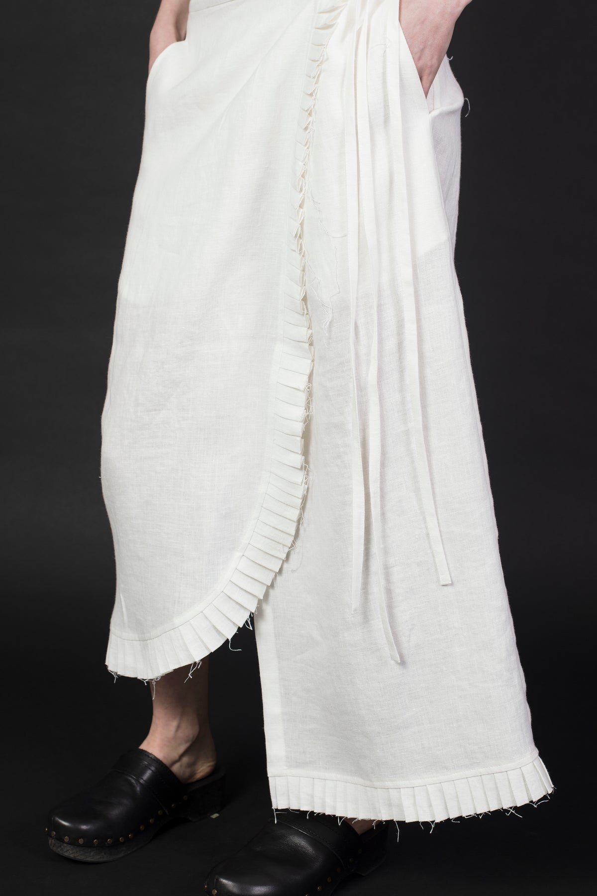 LINA SVĀRKI AR RIŠĀM