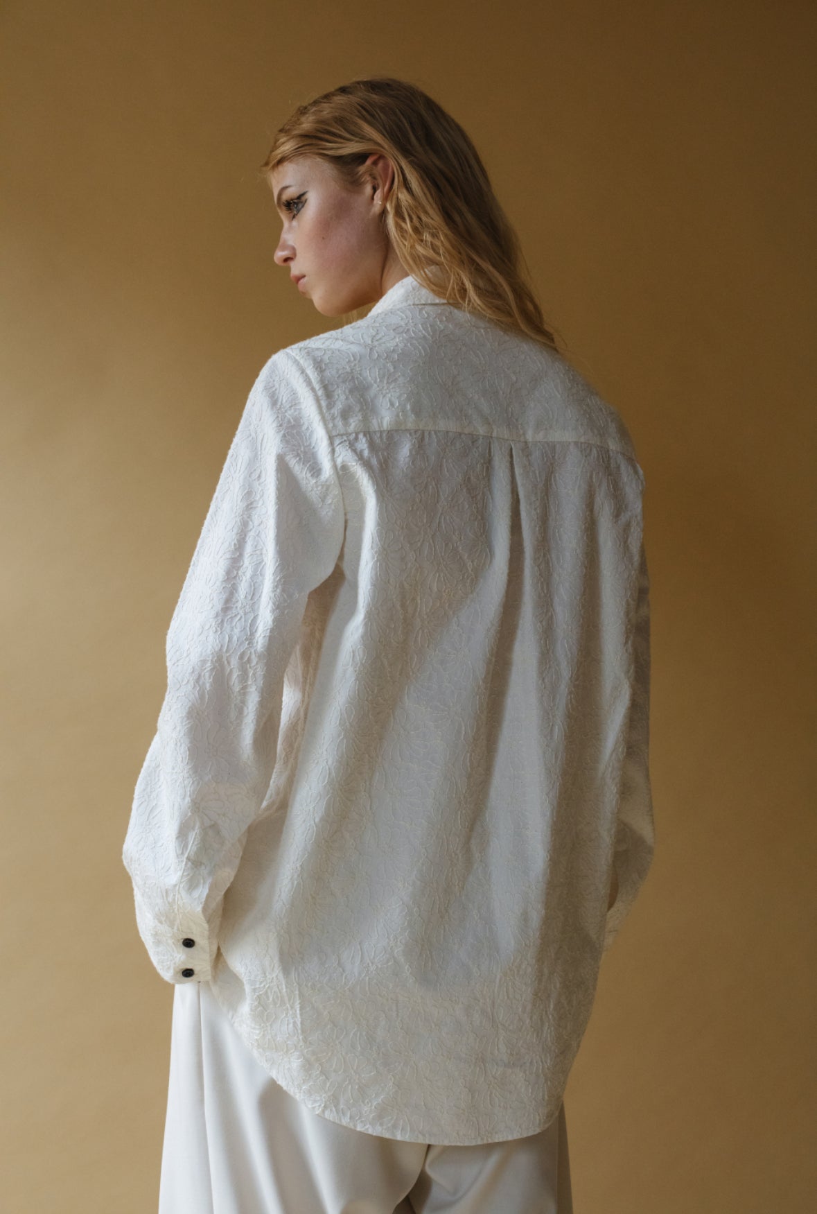 EMBROIDERED SHIRT