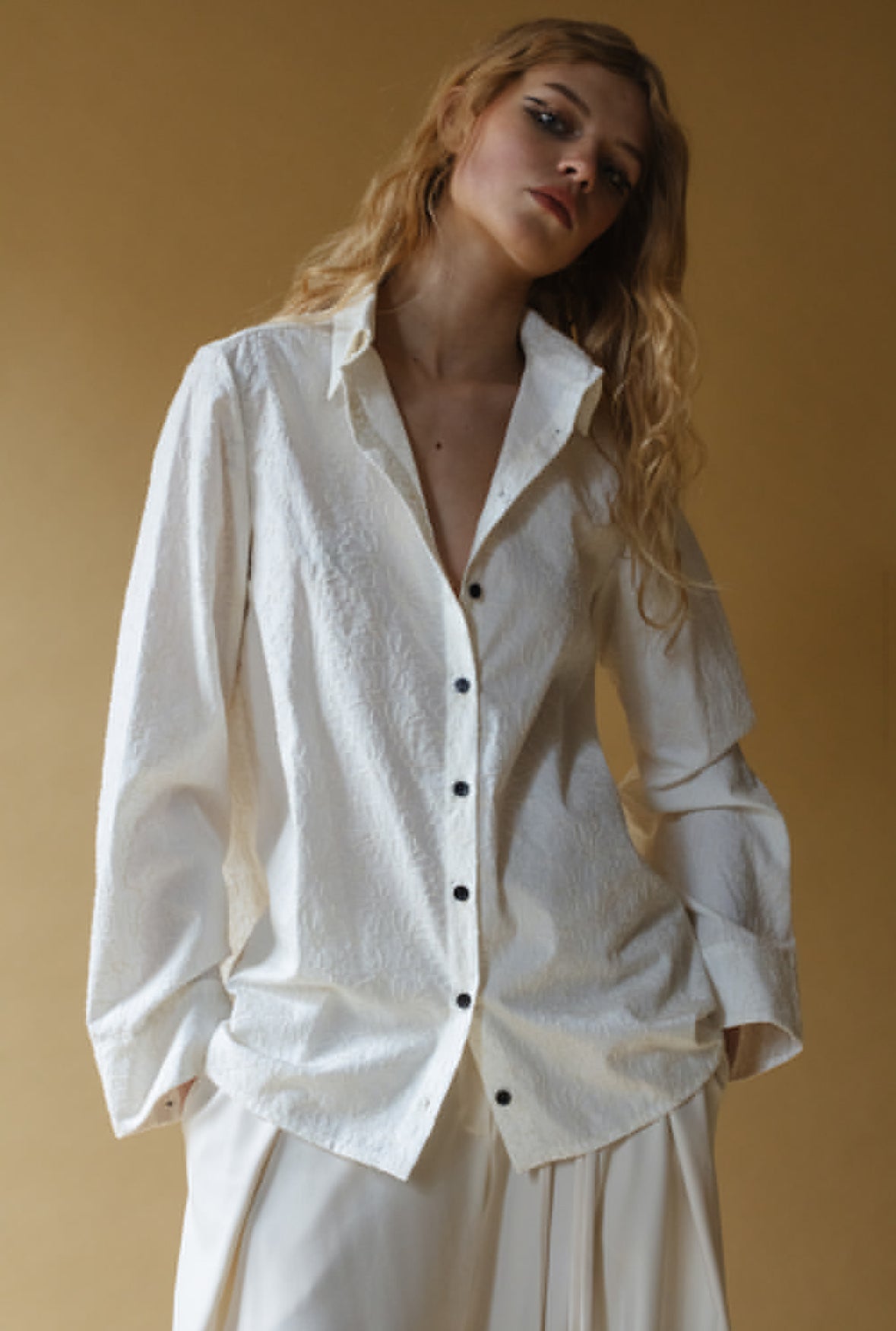 EMBROIDERED SHIRT