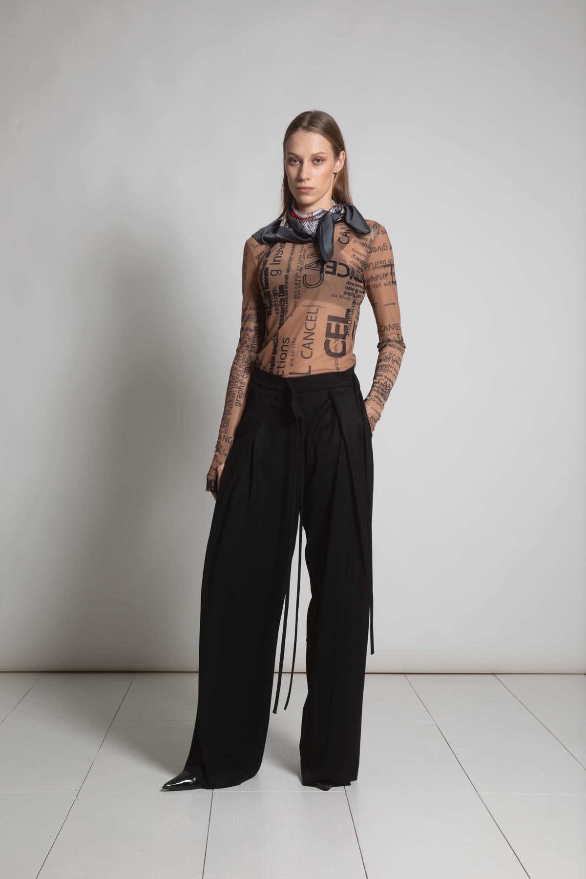 CANCEL/PRINT BEIGE TOP