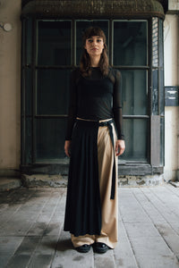PLEATED APRON