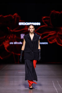 PLEATED APRON