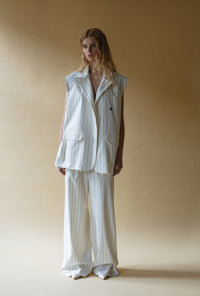 VESTE