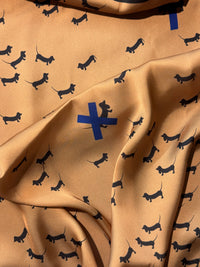 BROWN SCARF WITH GUNĀRS FIGURES