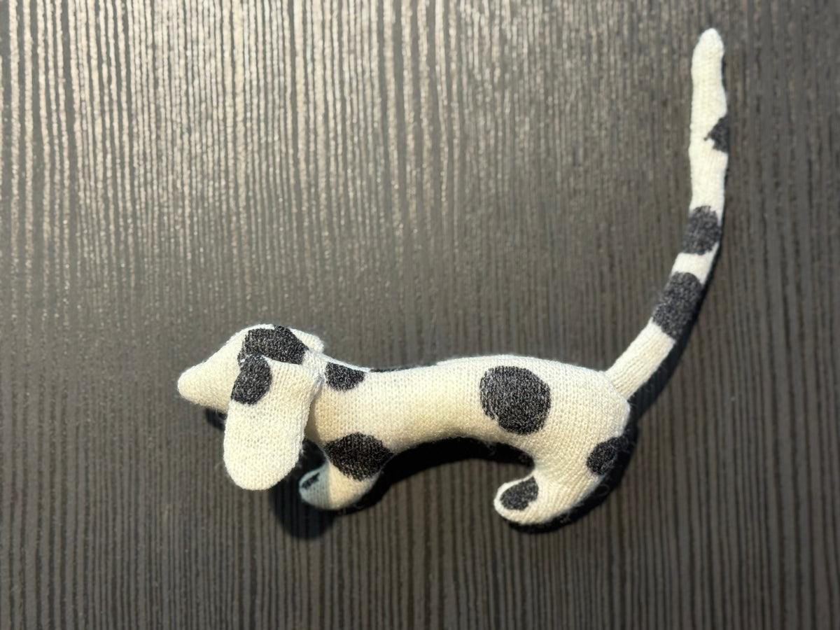 DOTTED MINI GUNĀRS BROOCH