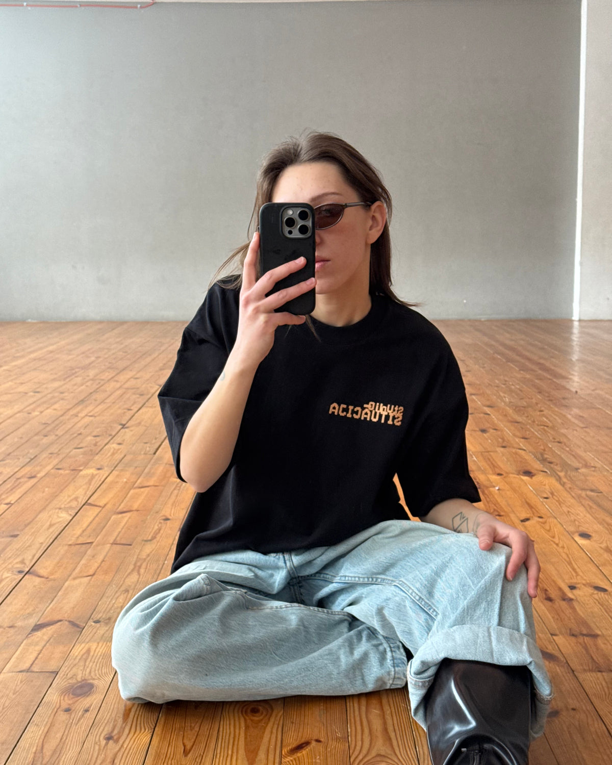 T-SHIRT