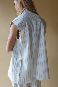 VESTE