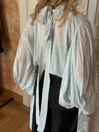 STRIPED BLOUSE