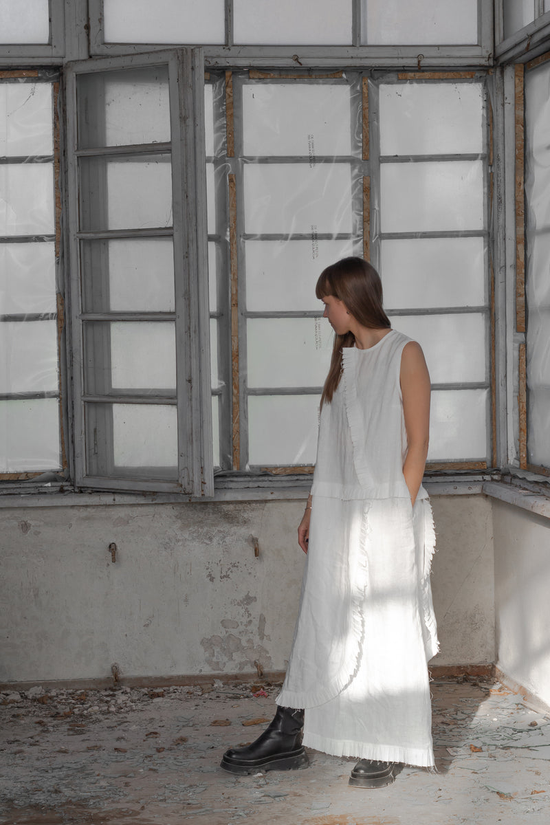 RUFFLED DRESS